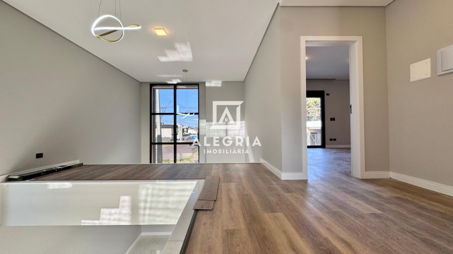 Belissimo Sobrado em Condomonio Fechado Contendo 03 Suites em São José dos Pinhais