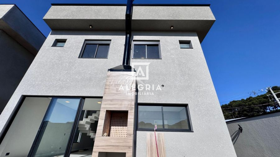 Belissimo Sobrado em Condomonio Fechado Contendo 03 Suites em São José dos Pinhais