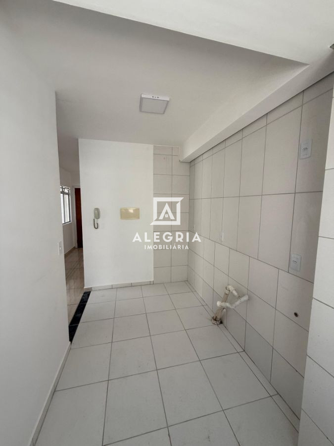 Lindo Apartamento Contendo 02 Dormitórios na Colonia Rio Grande em São José dos Pinhais
