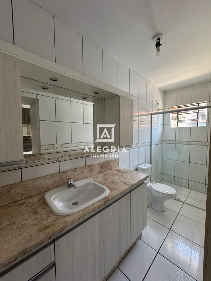Belissima Casa a Venda Contendo 03 Dormitórios e Edicula no Jardim Cruzeiro em São José dos Pinhais