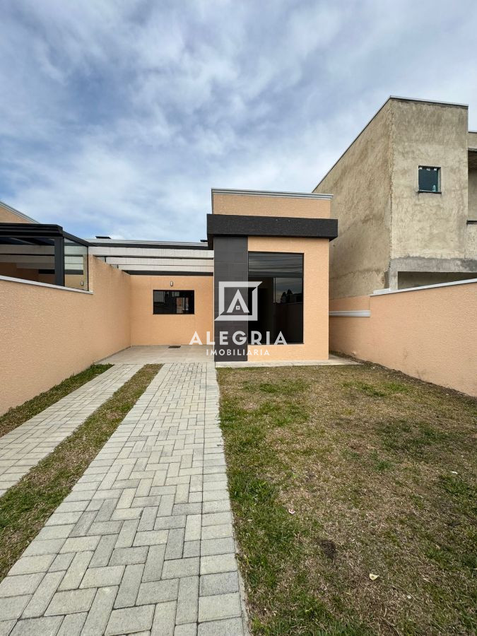 Linda Casa no Bairro Guatupe em São José dos Pinhais