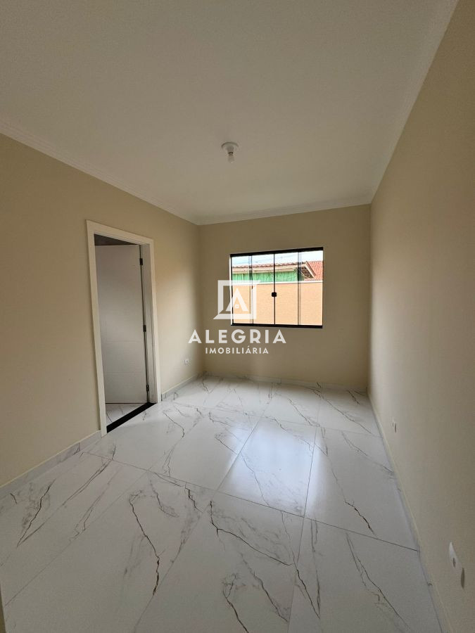 Linda Casa no Bairro Guatupe em São José dos Pinhais
