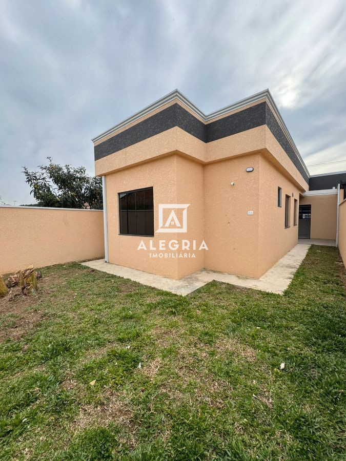 Linda Casa no Bairro Guatupe em São José dos Pinhais