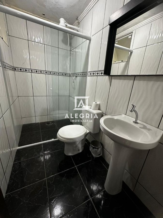 Casa sobreposta com 3 domitórios no bairro Jardim Antares em São José dos Pinhais