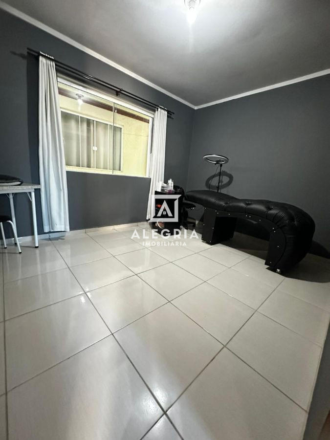 Casa sobreposta com 3 domitórios no bairro Jardim Antares em São José dos Pinhais