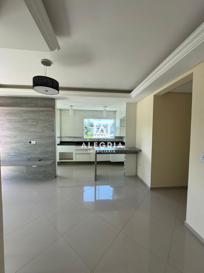 Excelente Apartamento de 3 Dormitórios no Bairro Braga em São José dos Pinhais em São José dos Pinhais