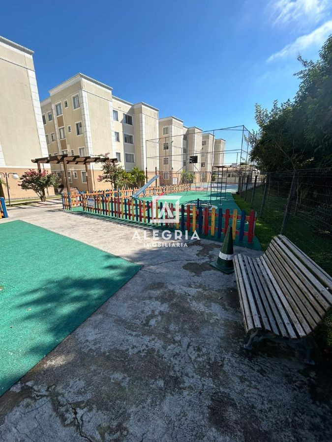 Apartamento terreo no bairro Boneca do Iguaçu em São José dos Pinhais
