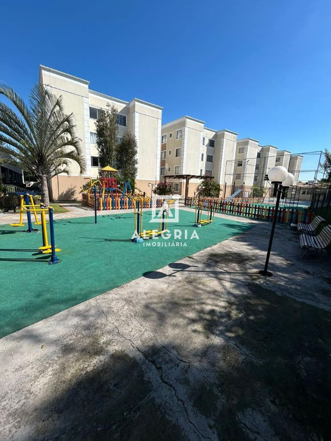 Apartamento terreo no bairro Boneca do Iguaçu em São José dos Pinhais