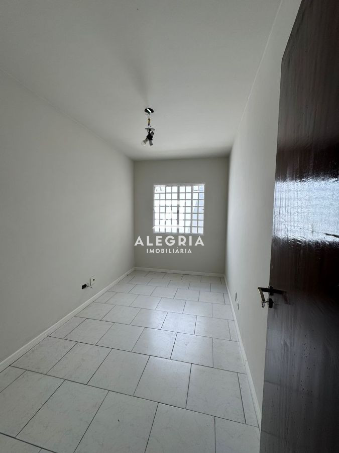 Linda Casa em Condominio Fechado no Bairro Jardim Cruzeiro em São José dos Pinhais