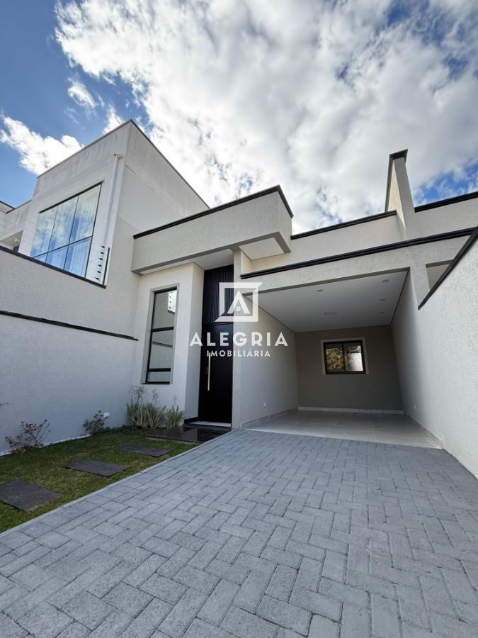 Linda Casa Contendo 03 Dormitórios Sendo 01 Suite Com Edicula Pronta na Cidade Jardim em São José dos Pinhais