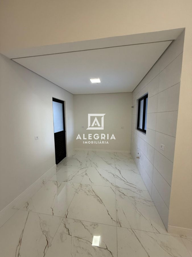 Linda Casa Contendo 03 Dormitórios Sendo 01 Suite Com Edicula Pronta na Cidade Jardim em São José dos Pinhais