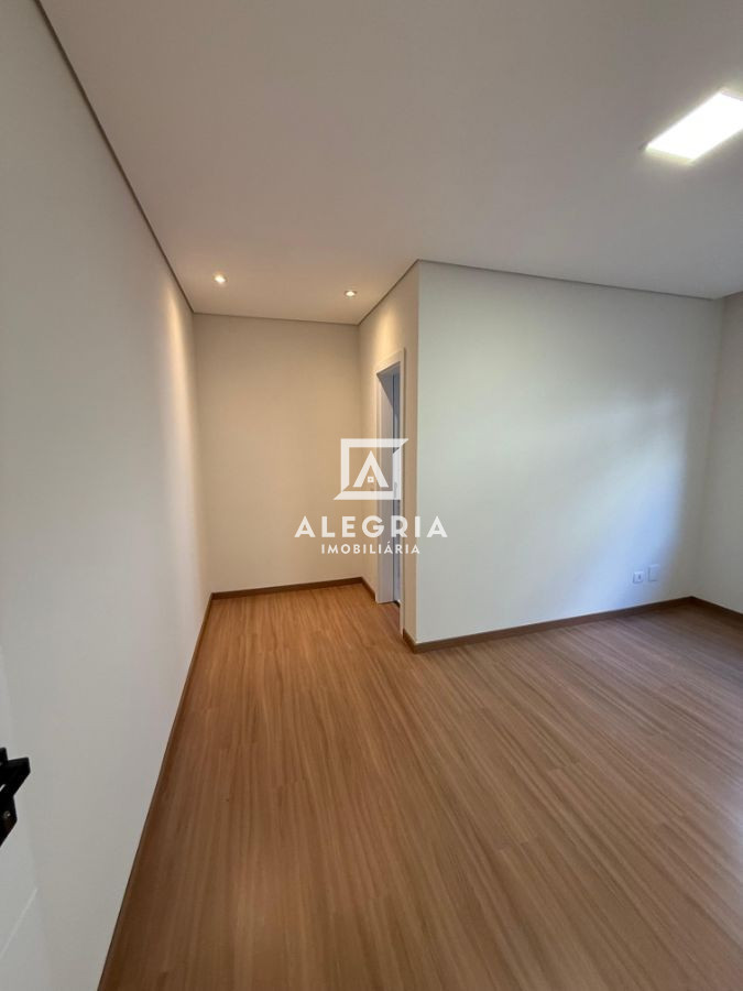 Linda Casa Contendo 03 Dormitórios Sendo 01 Suite Com Edicula Pronta na Cidade Jardim em São José dos Pinhais