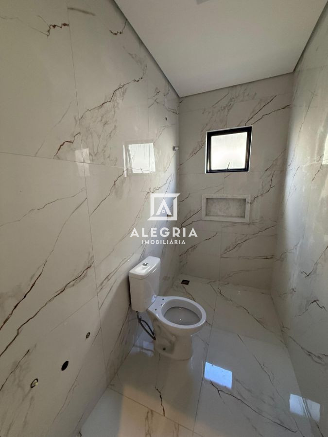 Linda Casa Contendo 03 Dormitórios Sendo 01 Suite Com Edicula Pronta na Cidade Jardim em São José dos Pinhais