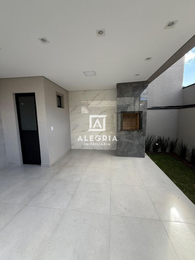 Linda Casa Contendo 03 Dormitórios Sendo 01 Suite Com Edicula Pronta na Cidade Jardim em São José dos Pinhais
