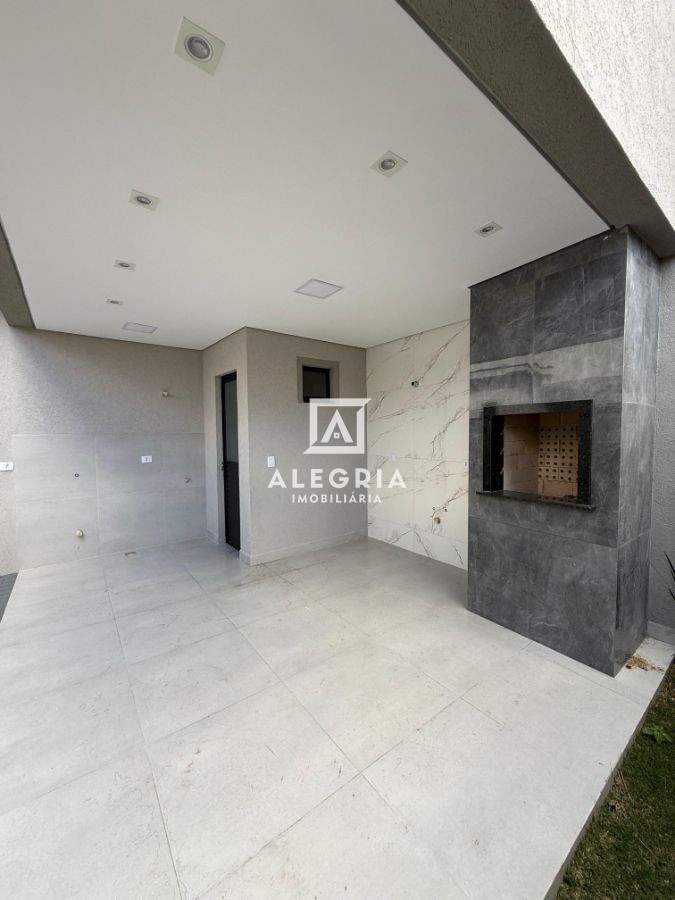 Linda Casa Contendo 03 Dormitórios Sendo 01 Suite Com Edicula Pronta na Cidade Jardim em São José dos Pinhais