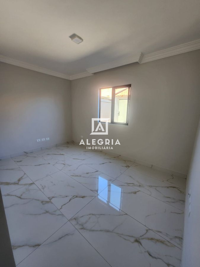 Linda Casa Contendo 03 Dormitórios Sendo 01 Suite na Boneca do Iguaçu em São José dos Pinhais