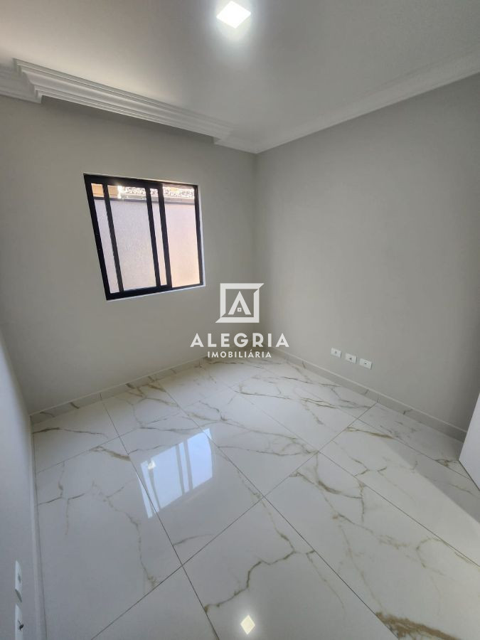 Linda Casa Contendo 03 Dormitórios Sendo 01 Suite na Boneca do Iguaçu em São José dos Pinhais