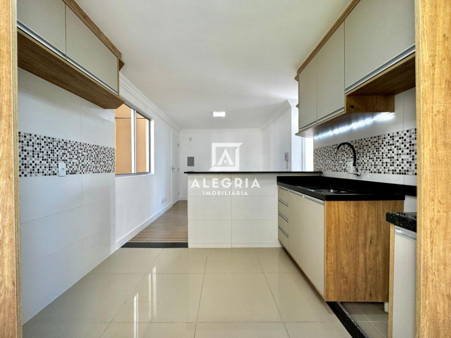 Lindo Apartamento Semi Mobiliado Contendo 02 Dormitórios na Colonia Rio Grande em São José dos Pinhais
