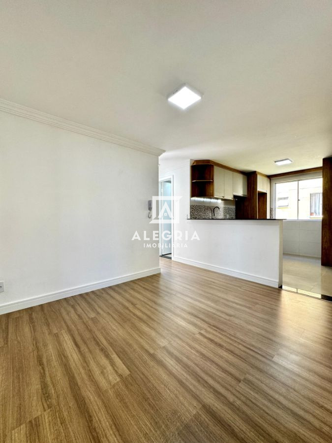 Lindo Apartamento Semi Mobiliado Contendo 02 Dormitórios na Colonia Rio Grande em São José dos Pinhais