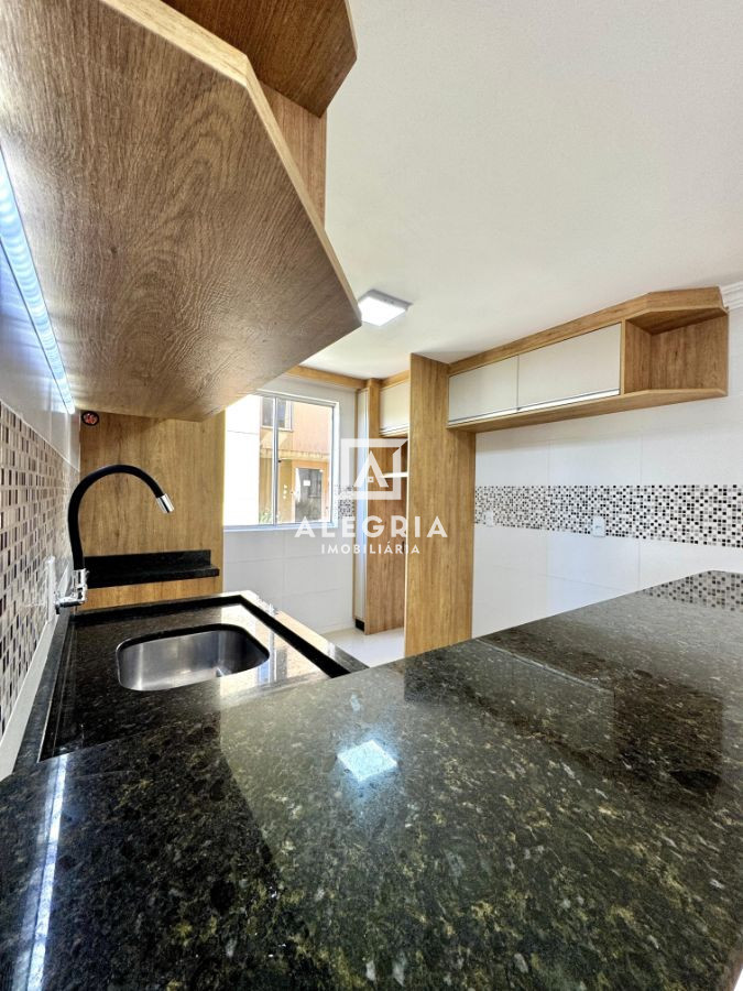 Lindo Apartamento Semi Mobiliado Contendo 02 Dormitórios na Colonia Rio Grande em São José dos Pinhais