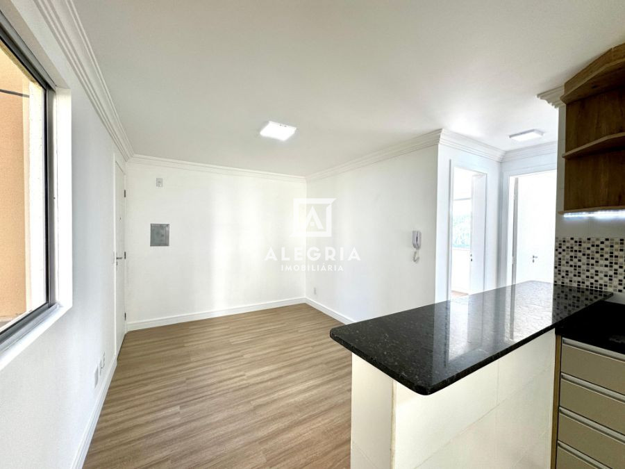 Lindo Apartamento Semi Mobiliado Contendo 02 Dormitórios na Colonia Rio Grande em São José dos Pinhais