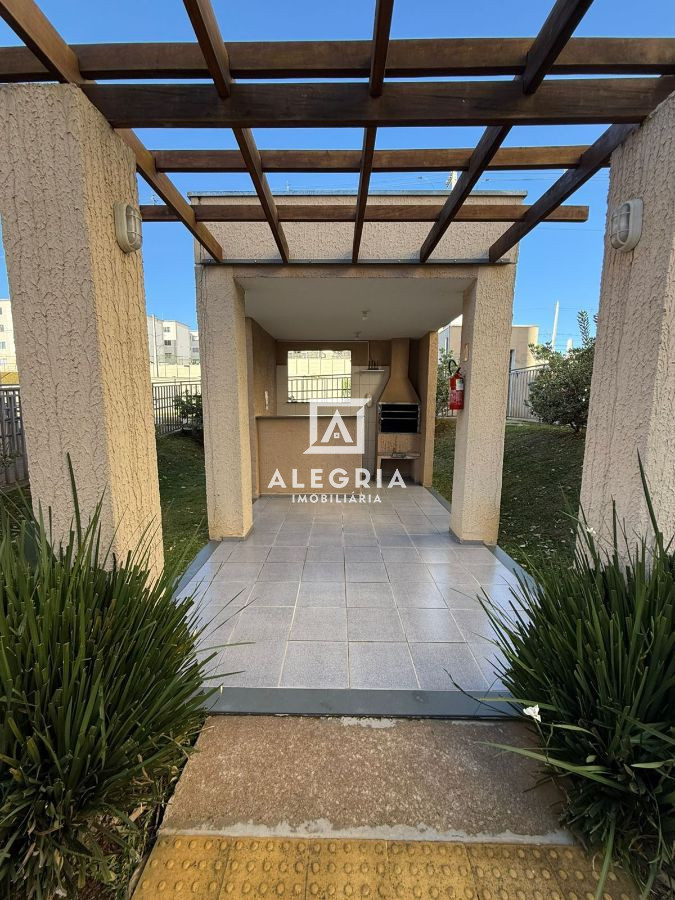 Apartamento no Bairro Colonia Rio Grande em São José dos Pinhais