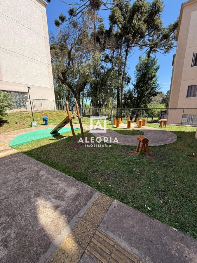 Apartamento no Bairro Colonia Rio Grande em São José dos Pinhais
