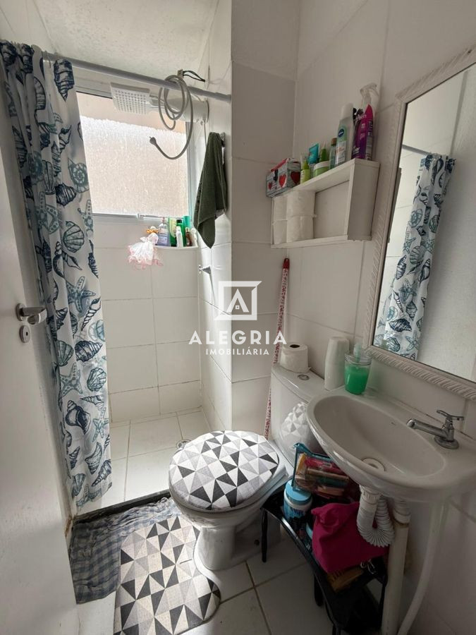 Apartamento no Bairro Colonia Rio Grande em São José dos Pinhais