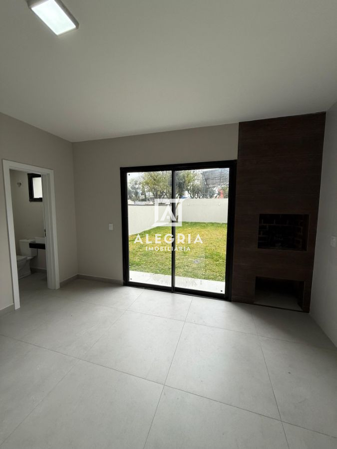Lindo Sobrado Alto Padrão Contendo 03 Suites no Bom Jesus em São José dos Pinhais