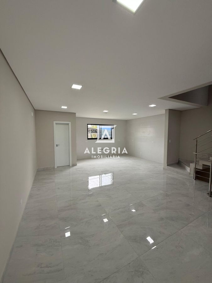 Lindo Sobrado Alto Padrão Contendo 03 Suites no Bom Jesus em São José dos Pinhais