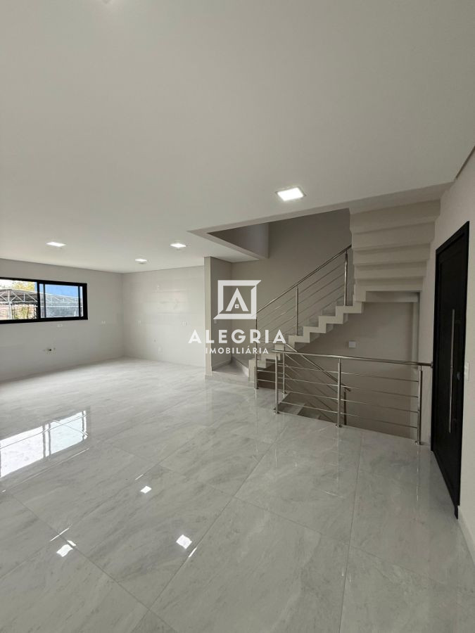 Lindo Sobrado Alto Padrão Contendo 03 Suites no Bom Jesus em São José dos Pinhais