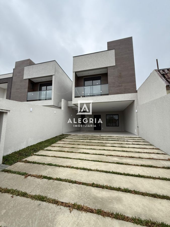 Lindo Sobrado Alto Padrão Contendo 03 Suites no Bom Jesus em São José dos Pinhais