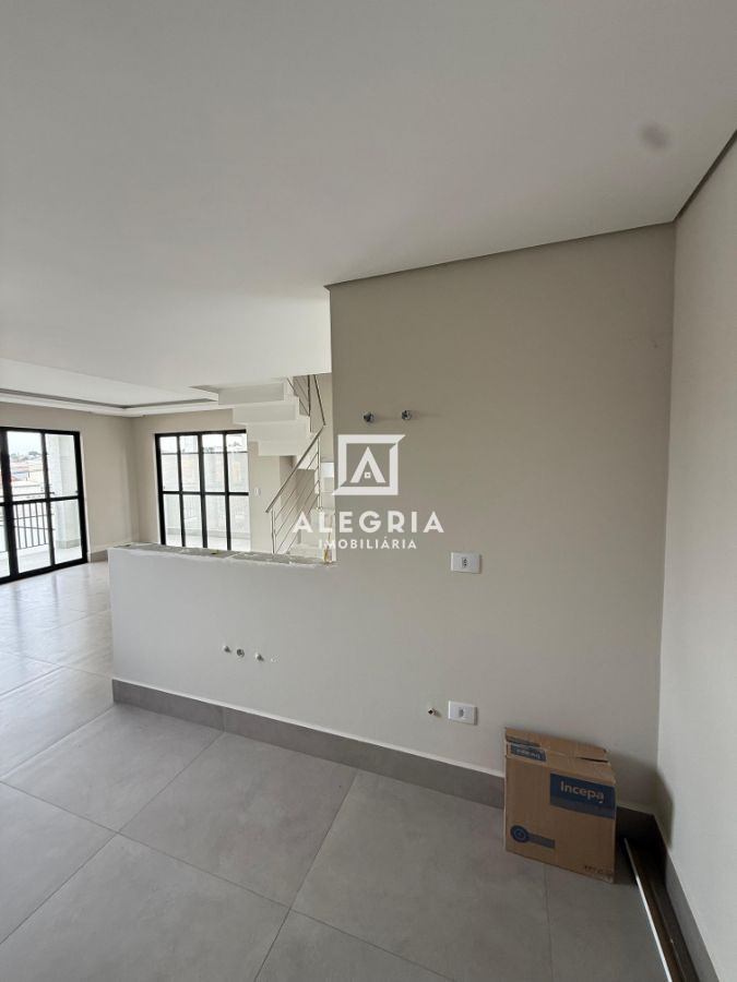 Belissimo Triplex  03 Dormitórios Sendo 01 Suite no Cruzeiro em São José dos Pinhais