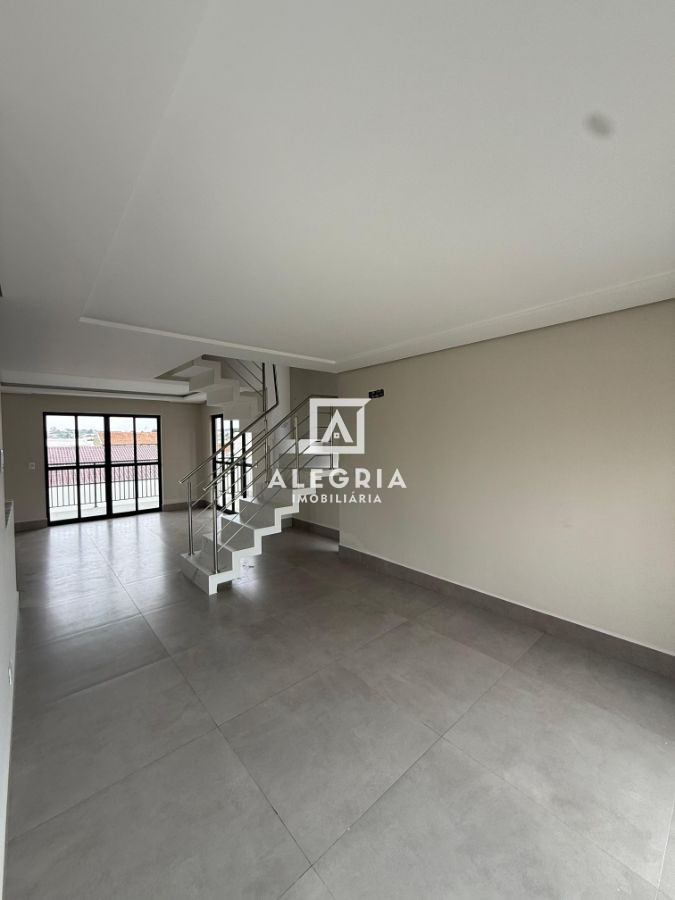 Belissimo Triplex  03 Dormitórios Sendo 01 Suite no Cruzeiro em São José dos Pinhais