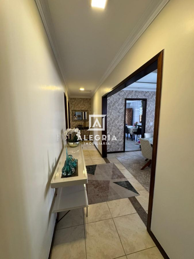 Casa Térrea Sozinha no Terreno com 03 Quartos sendo 02 suites, 189 m² Averbados em São José dos Pinhais