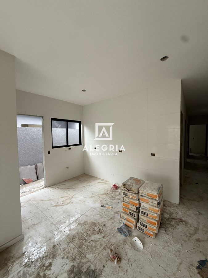 Casa Contendo 03 Dormitórios Sendo 01 Suite no São Marcos em São José dos Pinhais