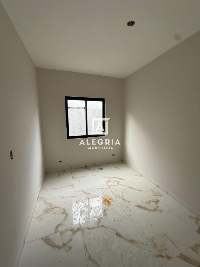 Casa Contendo 03 Dormitórios Sendo 01 Suite no São Marcos em São José dos Pinhais