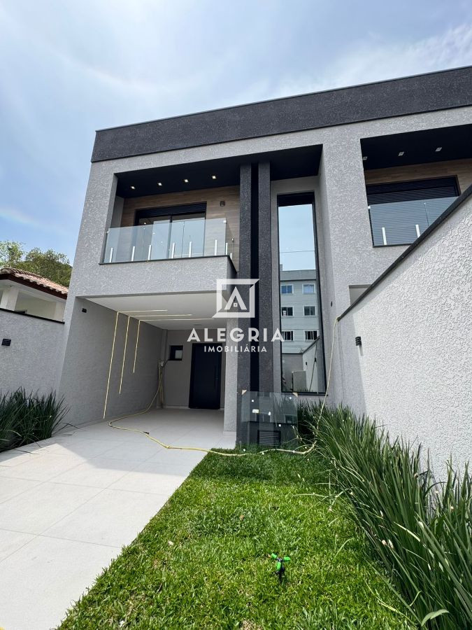 Sobrado Alto Padrão no Aristocrata com 03 Suites em São José dos Pinhais