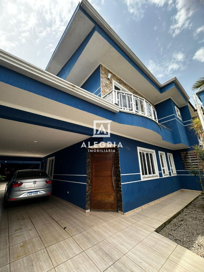 Lindíssimo sobrado semi mobiliado no bairro Cruzeiro em São José dos Pinhais