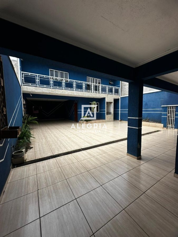 Lindíssimo sobrado semi mobiliado no bairro Cruzeiro em São José dos Pinhais