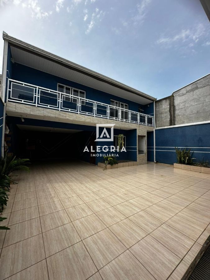 Lindíssimo sobrado semi mobiliado no bairro Cruzeiro em São José dos Pinhais