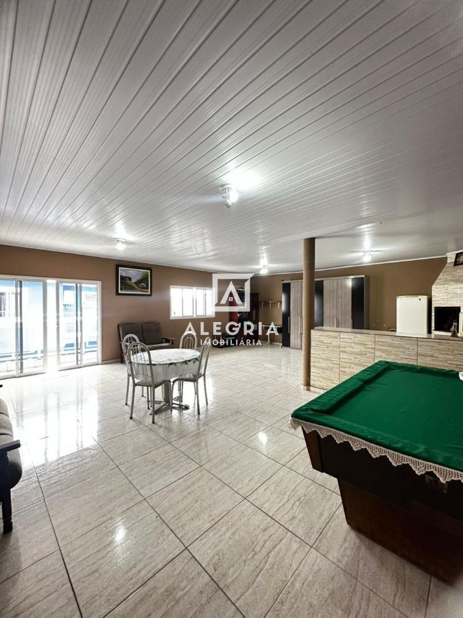 Lindíssimo sobrado semi mobiliado no bairro Cruzeiro em São José dos Pinhais