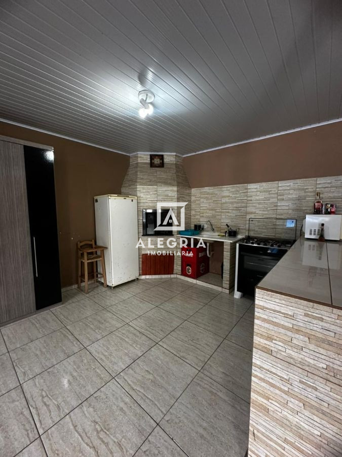 Lindíssimo sobrado semi mobiliado no bairro Cruzeiro em São José dos Pinhais