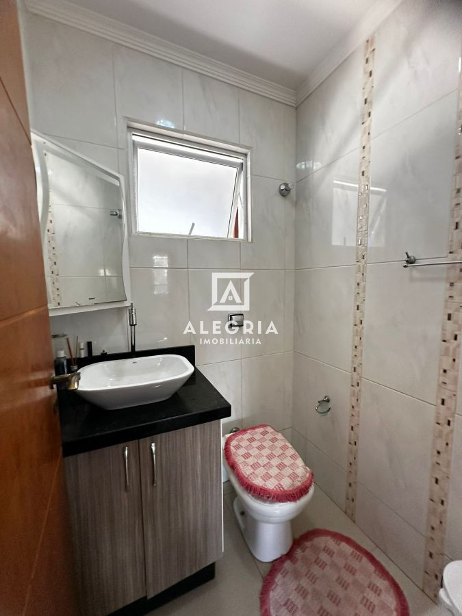 Lindíssimo sobrado semi mobiliado no bairro Cruzeiro em São José dos Pinhais