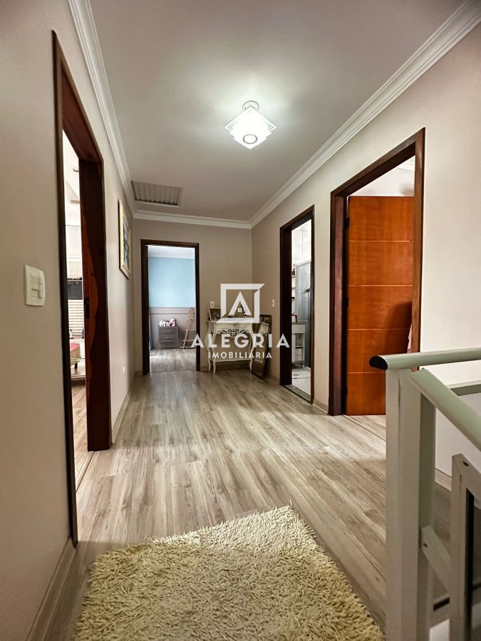 Lindíssimo sobrado semi mobiliado no bairro Cruzeiro em São José dos Pinhais