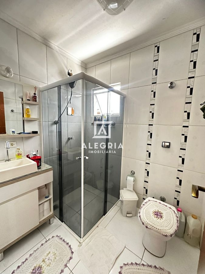 Lindíssimo sobrado semi mobiliado no bairro Cruzeiro em São José dos Pinhais