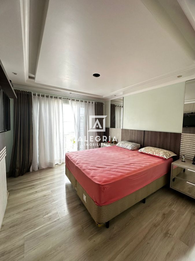 Lindíssimo sobrado semi mobiliado no bairro Cruzeiro em São José dos Pinhais