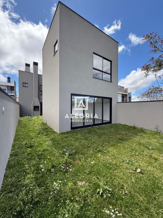 Belíssimo Sobrado Alto padrão em condomínio fechado no bairro Costeira em São José dos Pinhais