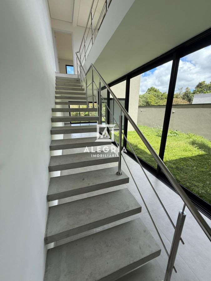 Belíssimo Sobrado Alto padrão em condomínio fechado no bairro Costeira em São José dos Pinhais