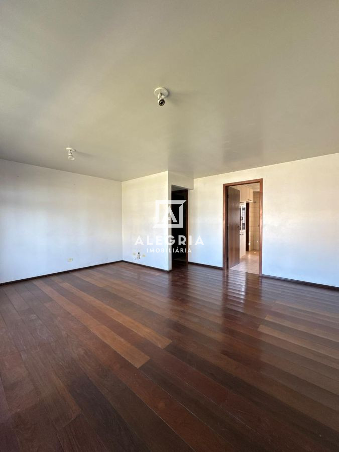 CASA 03 QUARTOS (SENDO 01 SUÍTE), SOZINHA NO TERRENO em São José dos Pinhais